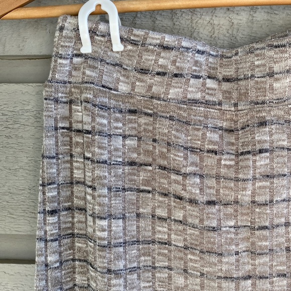 aritzia | high waisted maxi skirt | beige - Picture 3 of 6